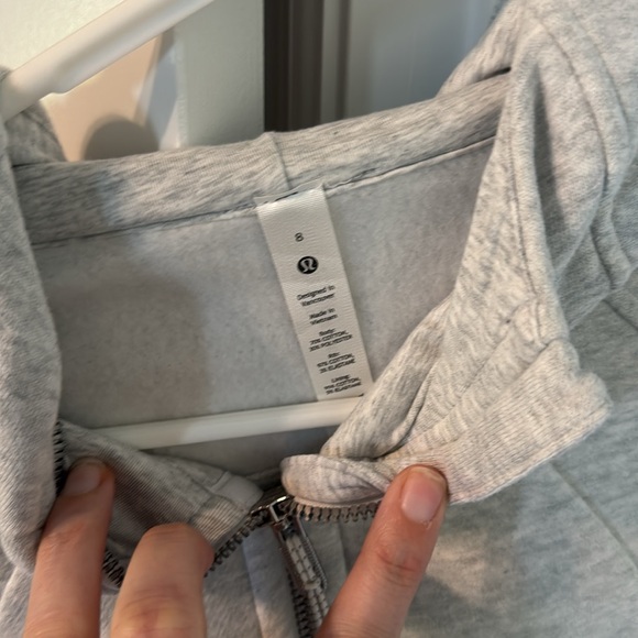 lululemon Scuba Cropped Full Zip Hoodie 8 - Picture 3 of 6